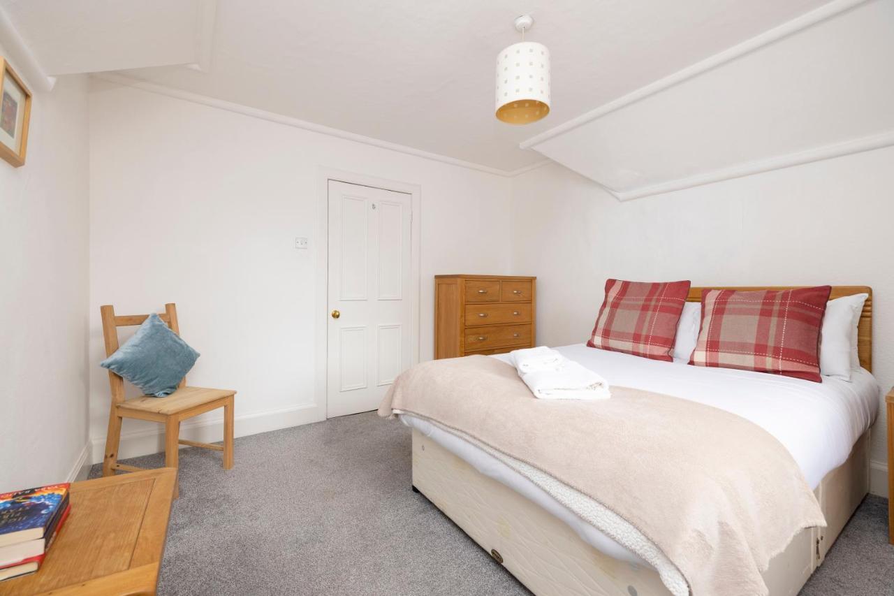Ferienwohnung Joivy Cosy Flat In The Heart Of EDI Exterior foto