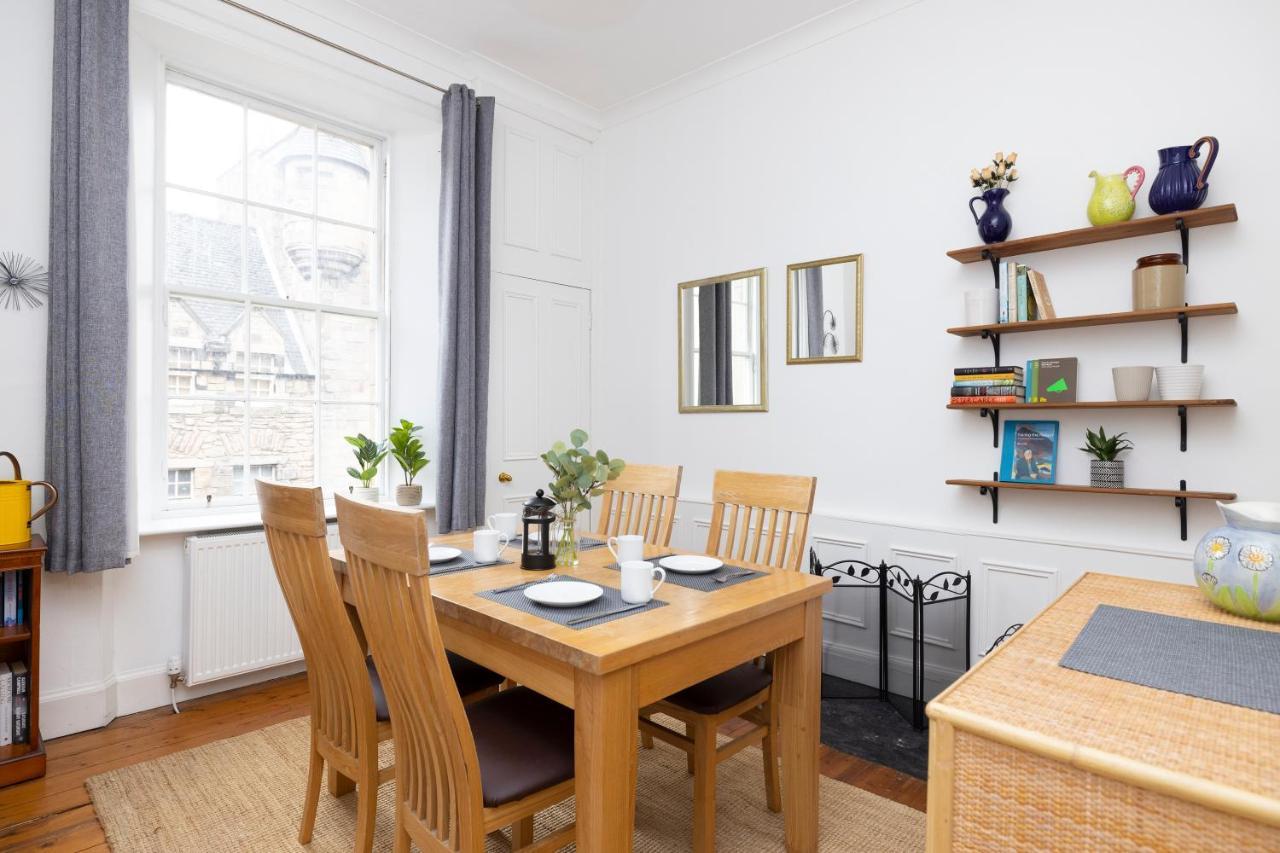 Ferienwohnung Joivy Cosy Flat In The Heart Of EDI Exterior foto
